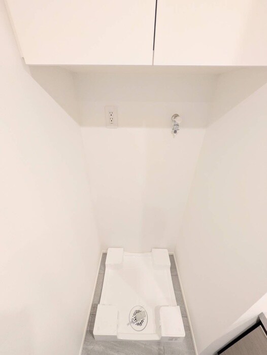 物件内観写真12　(洗濯機置場)