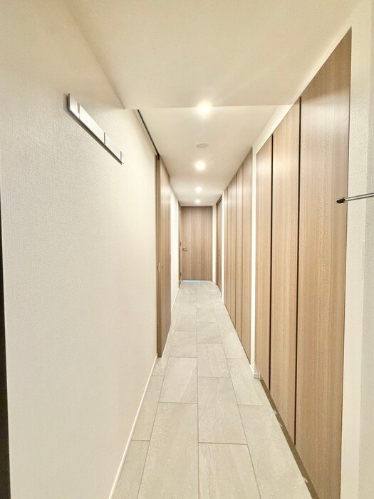 物件内観写真14　(玄関)