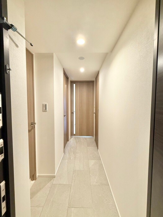 物件内観写真14　(廊下)