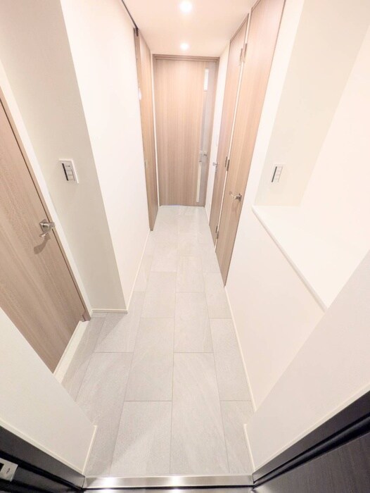 物件内観写真15　(玄関)