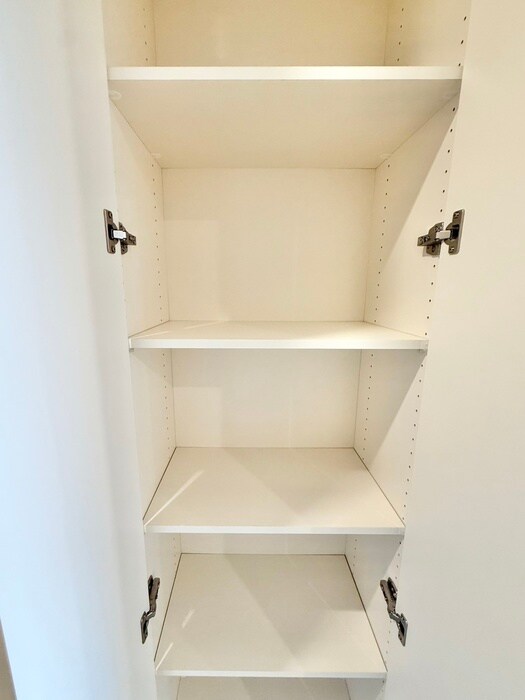 物件内観写真18　(収納)