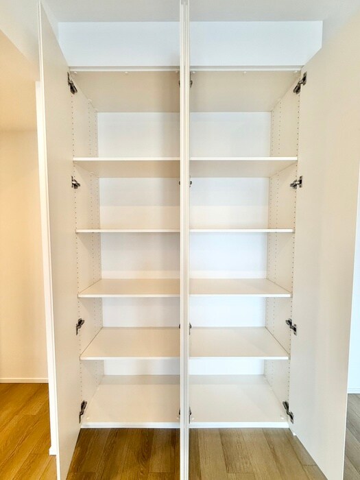 物件内観写真21　(収納)