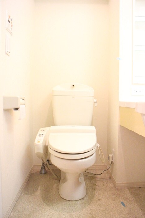 物件内観写真12　(トイレ)