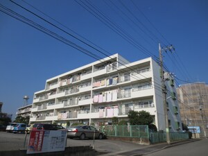 野川住宅 １号棟（401）外観写真