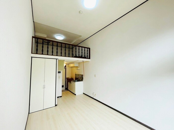 物件内観写真8　(居室)