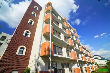 ニュ－メロ－マンション外観写真