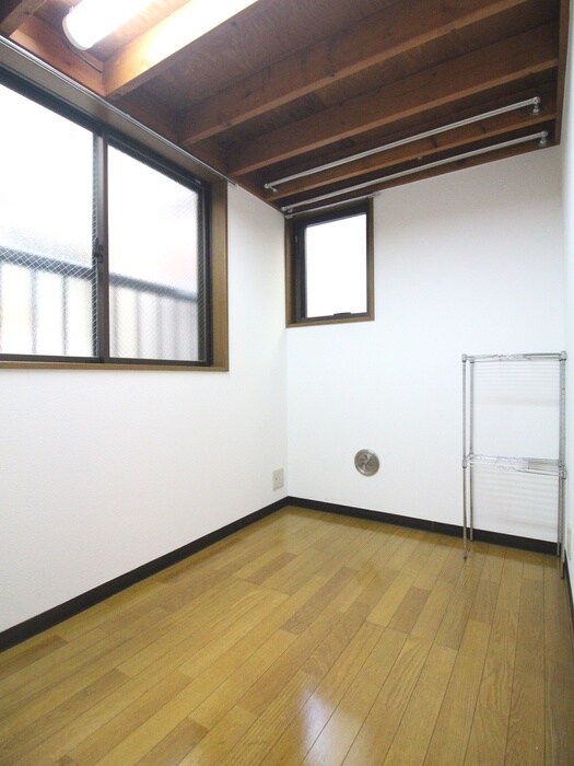 物件内観写真9　(居室)