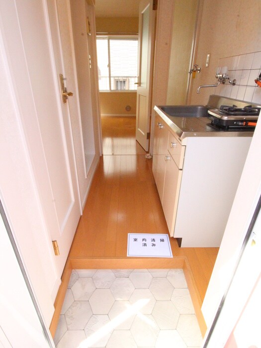 物件内観写真17　(玄関)