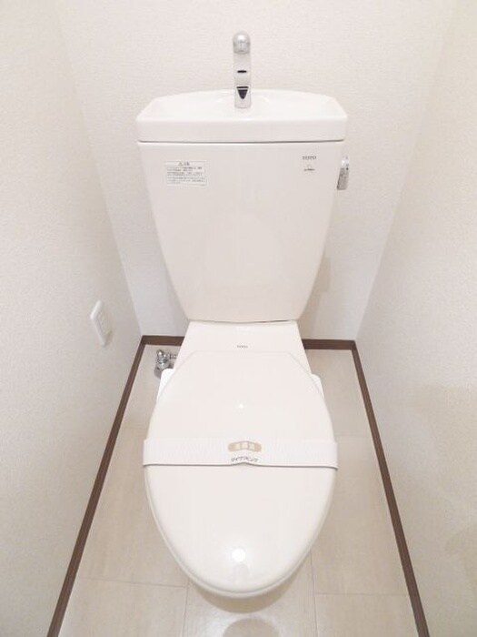 物件内観写真13　(トイレ)