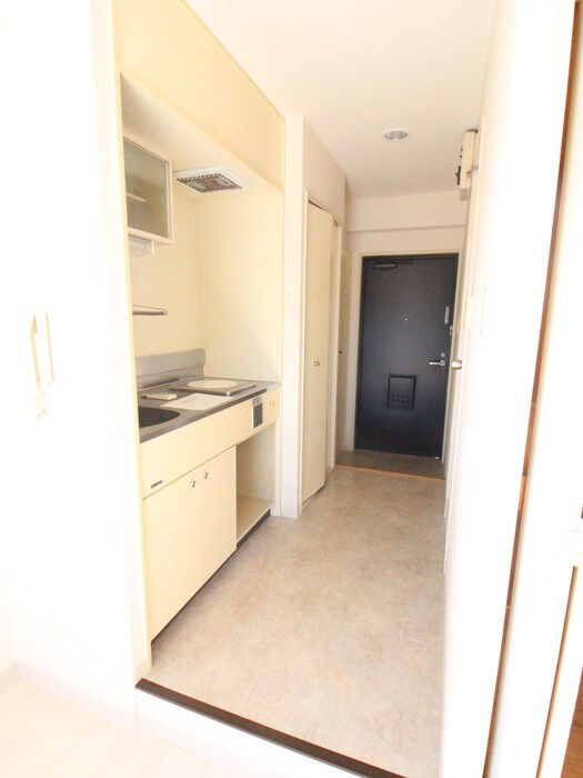 物件内観写真12　(廊下)