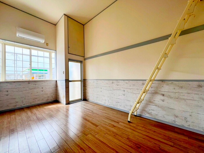 物件内観写真7　(居室)
