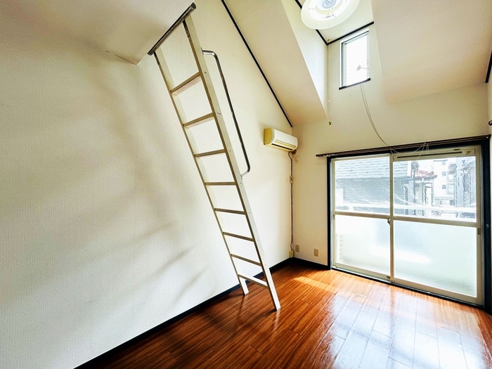 物件内観写真8　(居室)