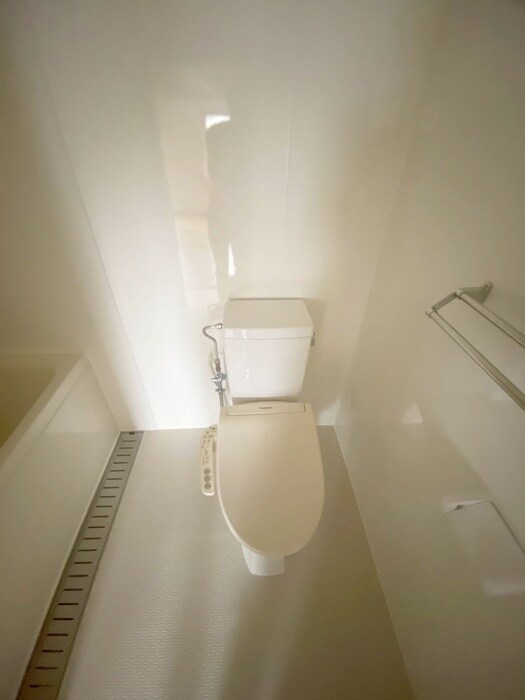 物件内観写真15　(トイレ)