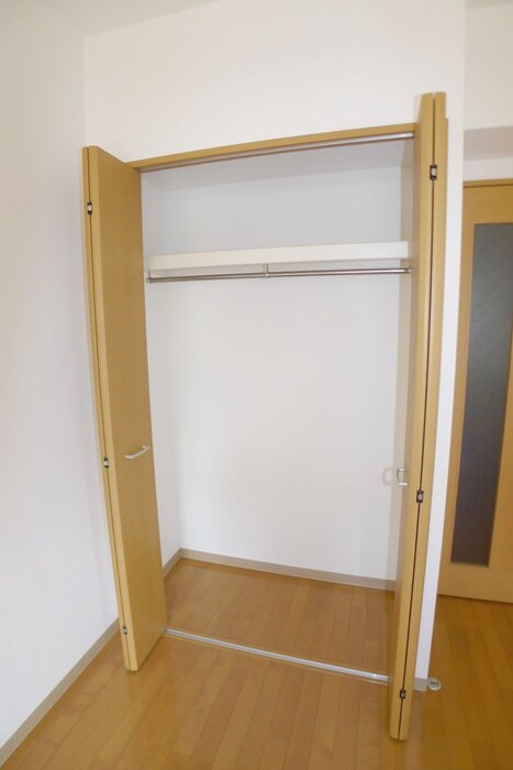 物件内観写真13　(収納)