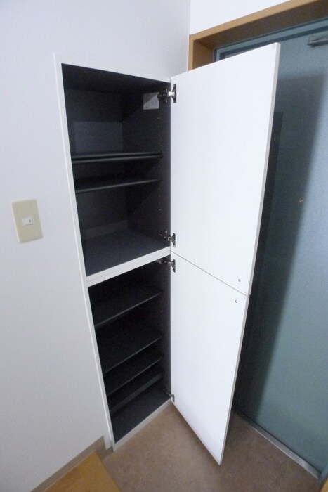 物件内観写真15　(靴箱)