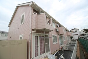 カ－サレスペテザ外観写真