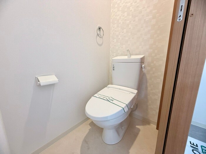 物件内観写真14　(トイレ)