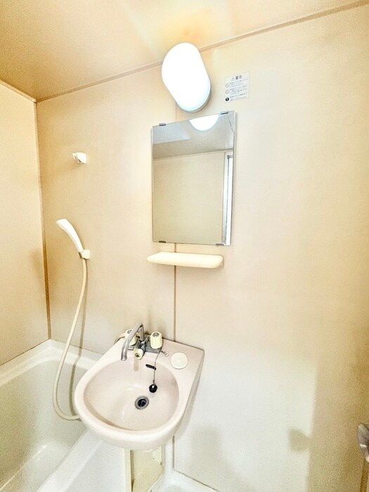 物件内観写真11　(洗面)