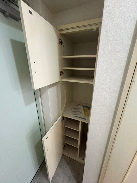 物件内観写真15　(靴箱)