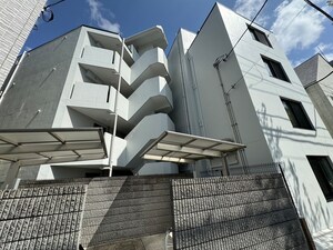 エルファーロ駒沢公園Ⅰ外観写真