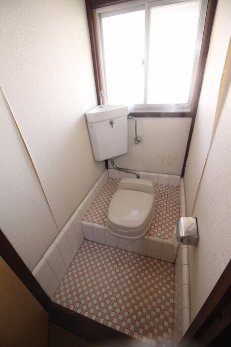 物件内観写真16　(トイレ)