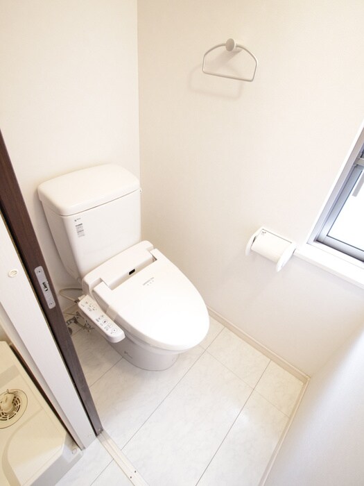 物件内観写真11　(トイレ)