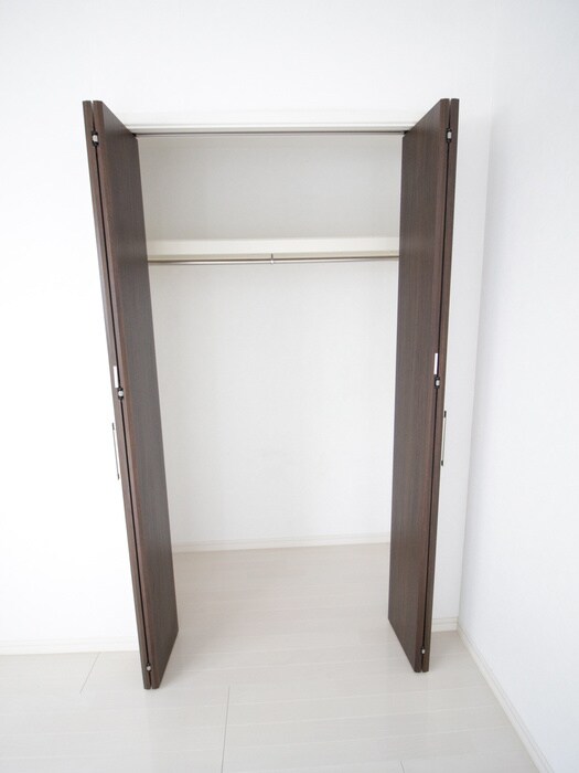 物件内観写真13　(収納)