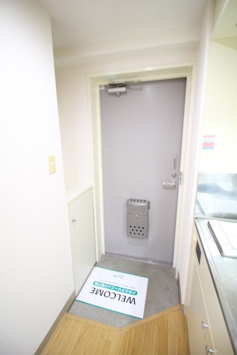 物件内観写真17　(玄関)