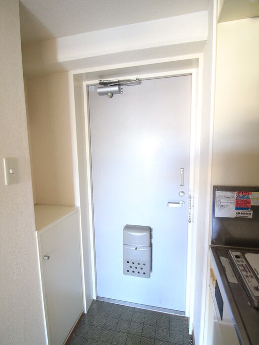 物件内観写真17　(玄関)