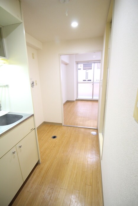 物件内観写真19　(廊下)