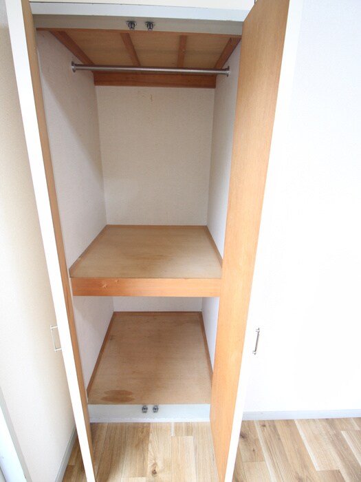 物件内観写真12　(収納)
