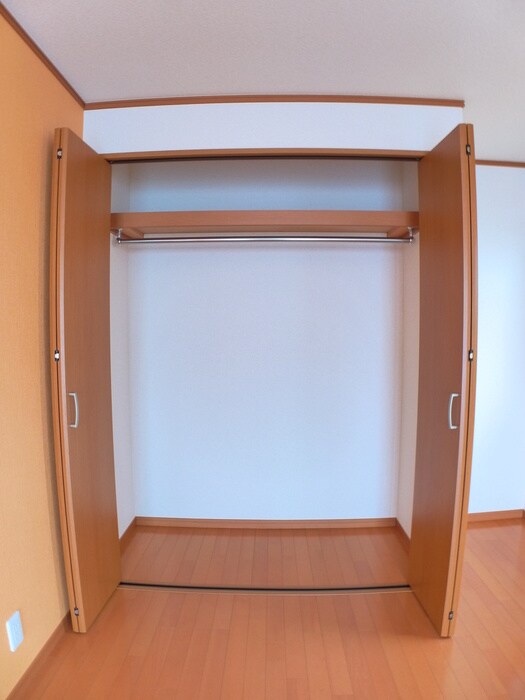 物件内観写真6　(収納)