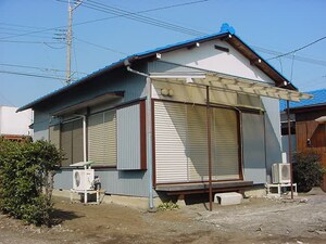 新倉貸家（4-12-31）外観写真