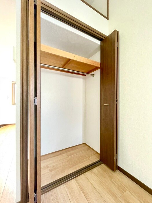 物件内観写真15　(収納)