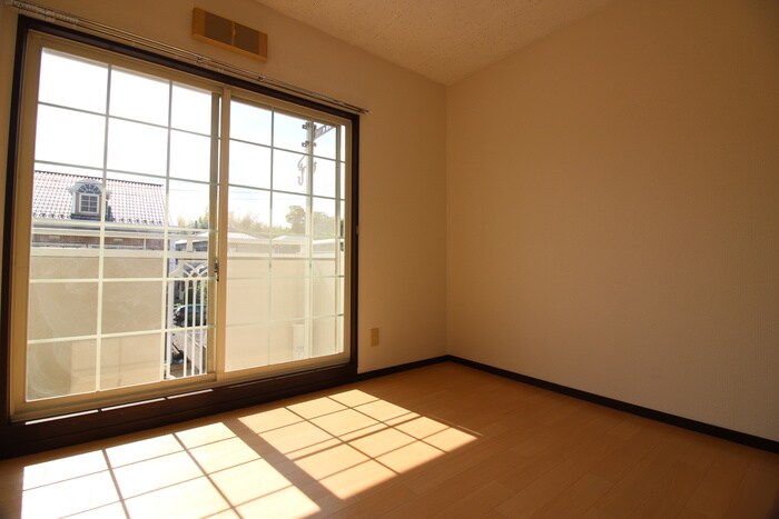 物件内観写真19　(居室)