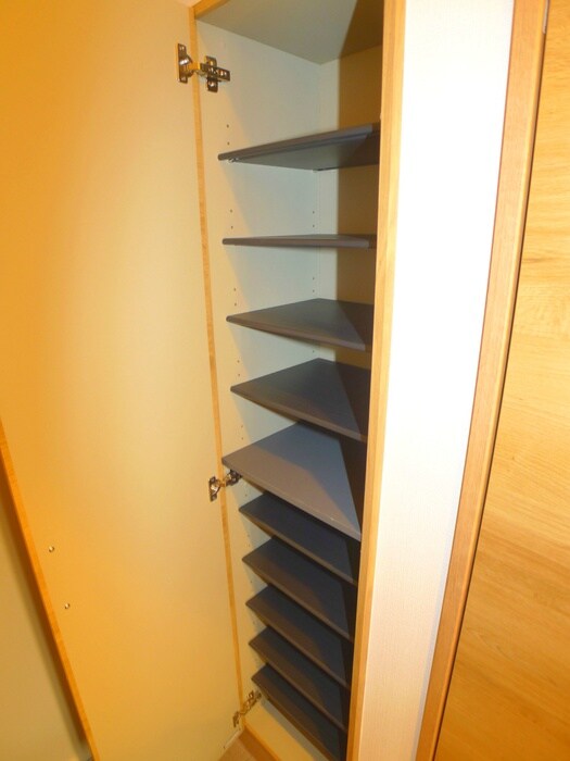 物件内観写真19　(靴箱)