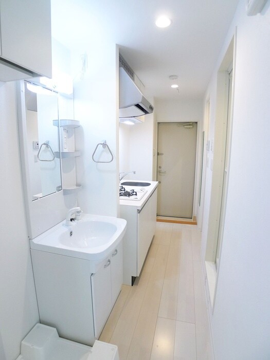 物件内観写真9　(廊下)