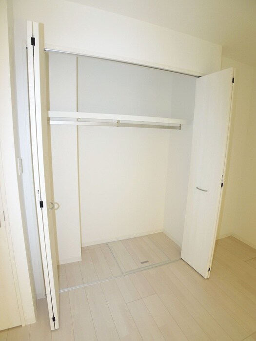 物件内観写真11　(収納)