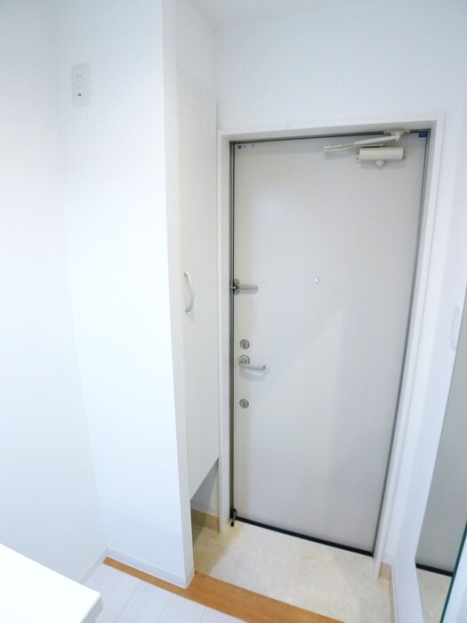 物件内観写真22　(玄関)