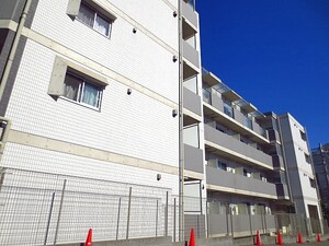 ﾊﾞ-ｼﾞｭｱﾙ横濱あざみ野（２０９）外観写真