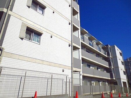 ﾊﾞ-ｼﾞｭｱﾙ横濱あざみ野（２０９）外観写真