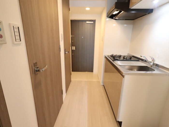 物件内観写真12　(廊下)