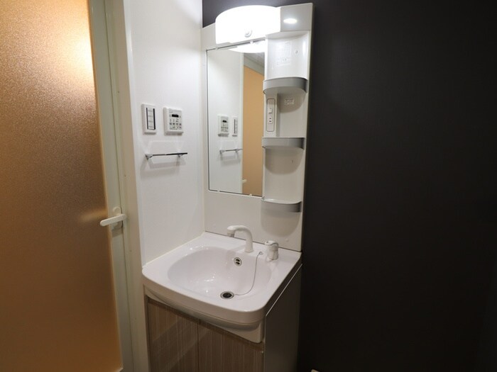 物件内観写真15　(洗面)