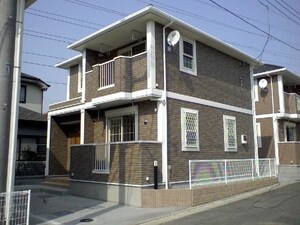 白根３丁目アパート外観写真