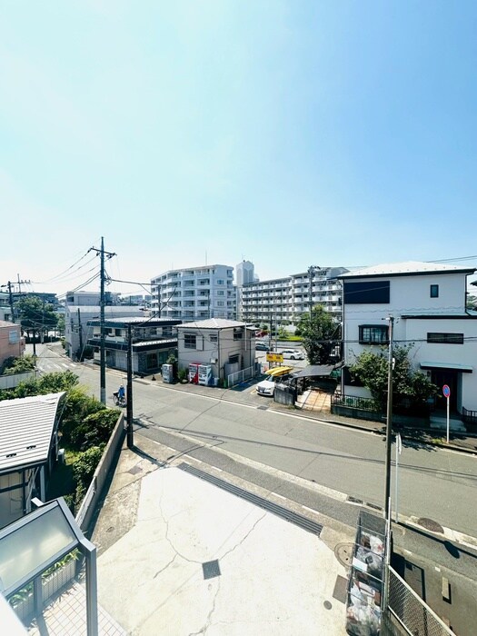 物件内観写真17　(室内からの展望)