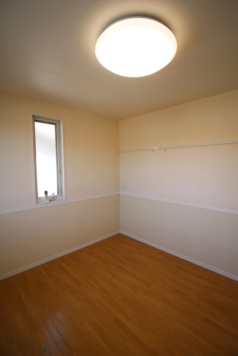 物件内観写真11　(居室)