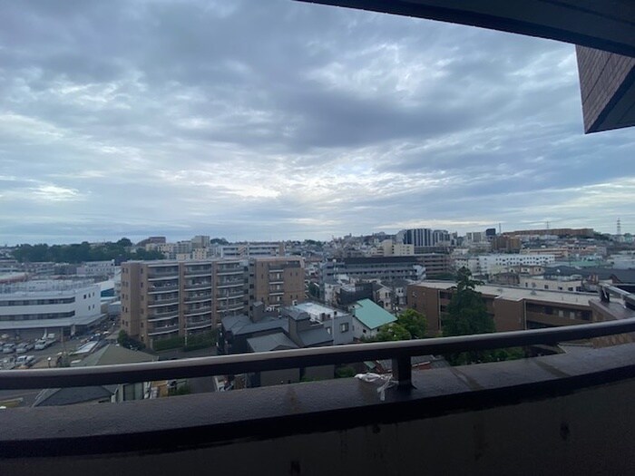 物件内観写真16　(室内からの展望)