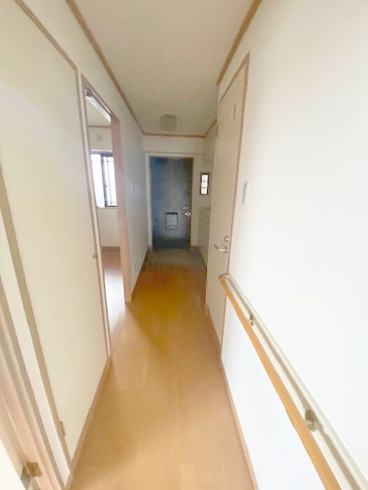 物件内観写真17　(廊下)
