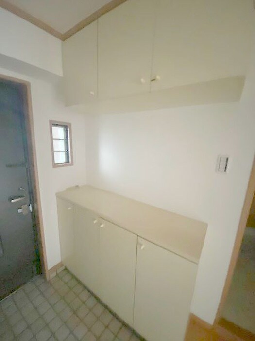 物件内観写真18　(靴箱)