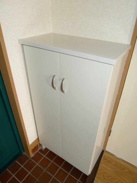 ルシエ－ル戸田公園の玄関